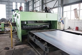 2 Steel Plate Uncoiling and Flattening