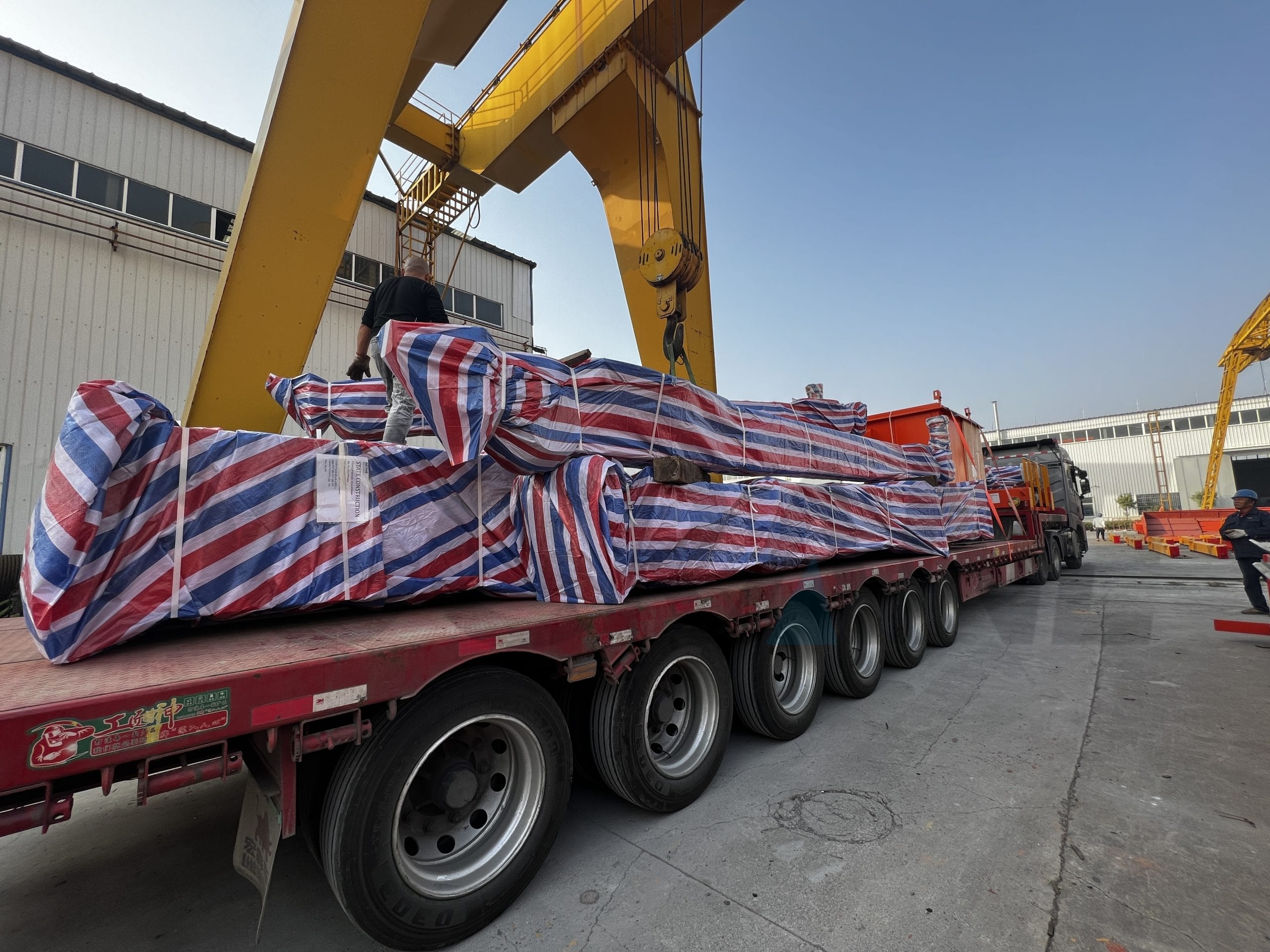 jualan kren gantry girder berganda ke Thailand berskala