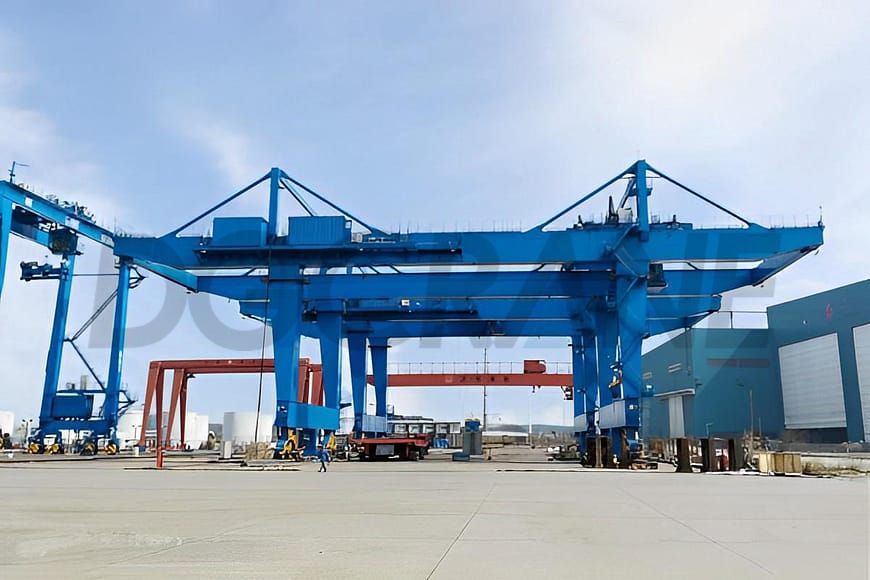 Rail mounted container gantry crane