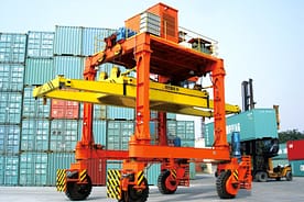 1 Straddle Carriers