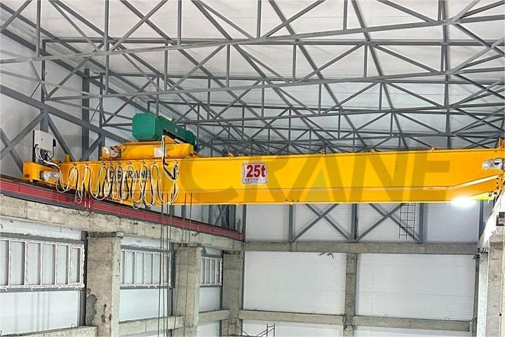 Ponte rolante de viga dupla LH 25t instalada no Quirguistão1