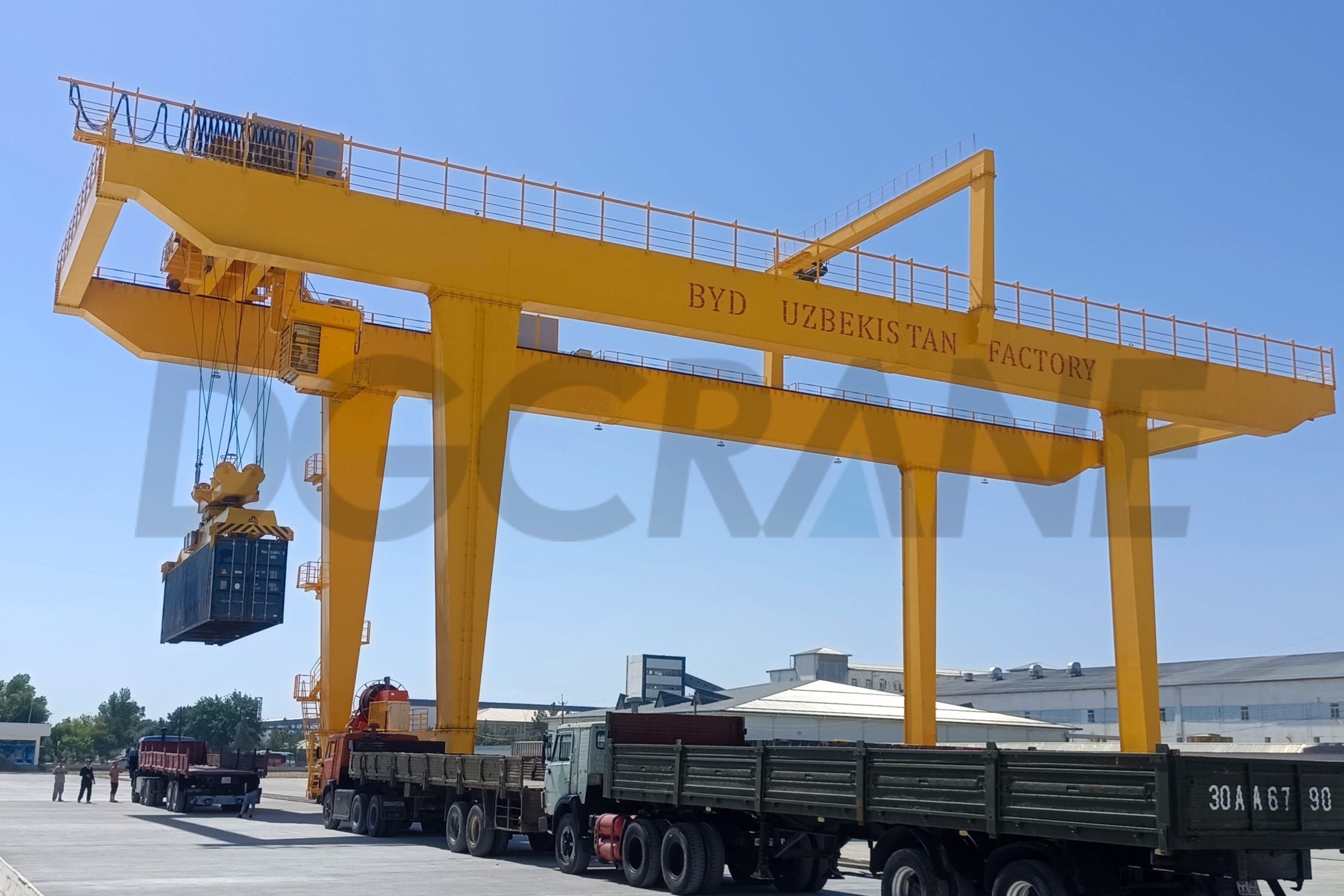 रेल माउंटेड कंटेनर गैन्ट्री क्रेन 1 स्केल