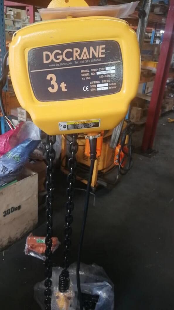 t Electric chain hoist