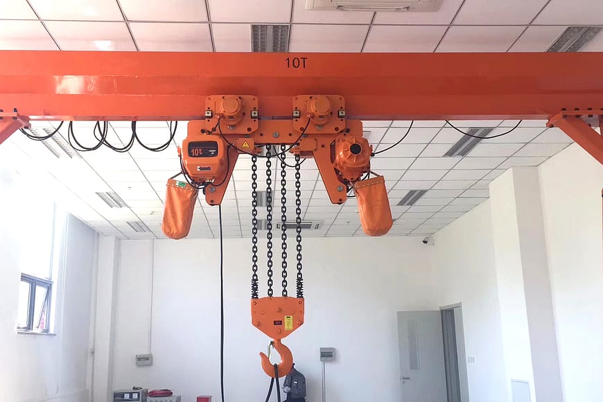 Portable gantry crane 17